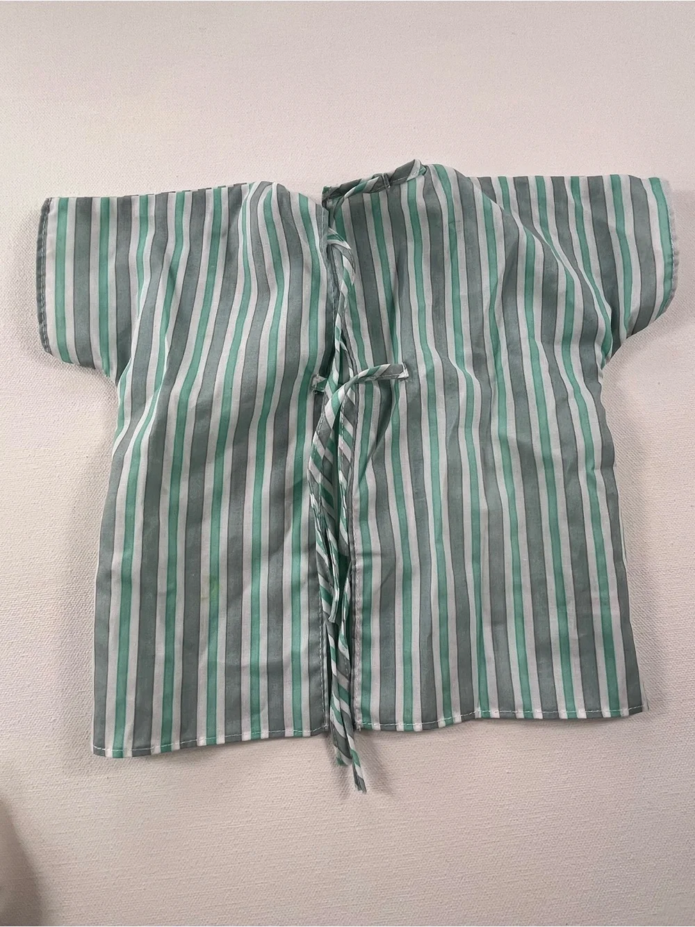 Pleasant Company American Girl Doll Green Striped Hospital Gown Undies Socks VTG